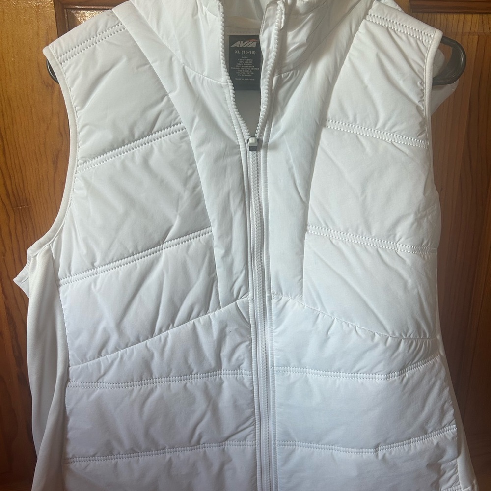 Avia White Quilted Puffer Vest with High Collar